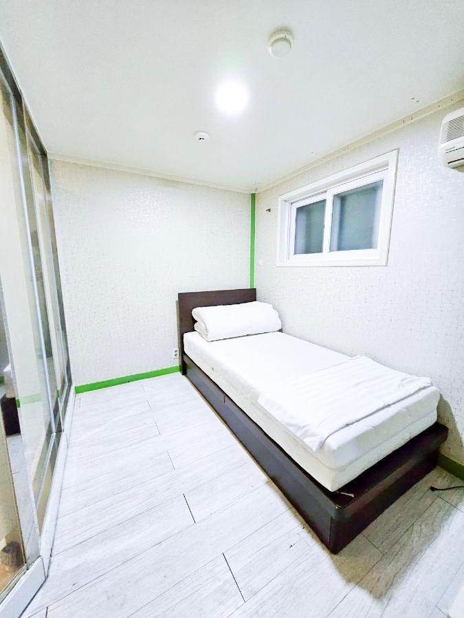 Travelers A Korea Hostel سيول المظهر الخارجي الصورة